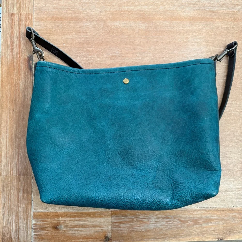 Go Forth Goods small avery crossbody in cobalt - Picture 3 of 8
